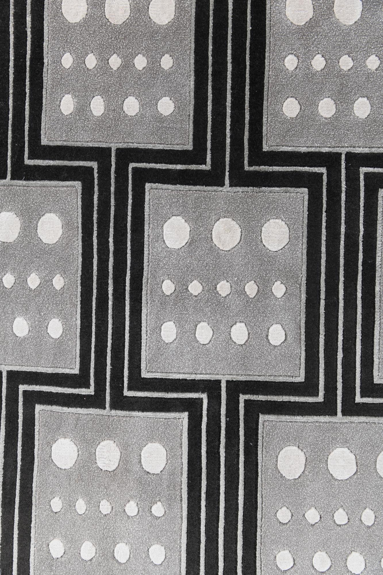 5' 6 x 7' 10 Hand Knotted Darya Wool Rug