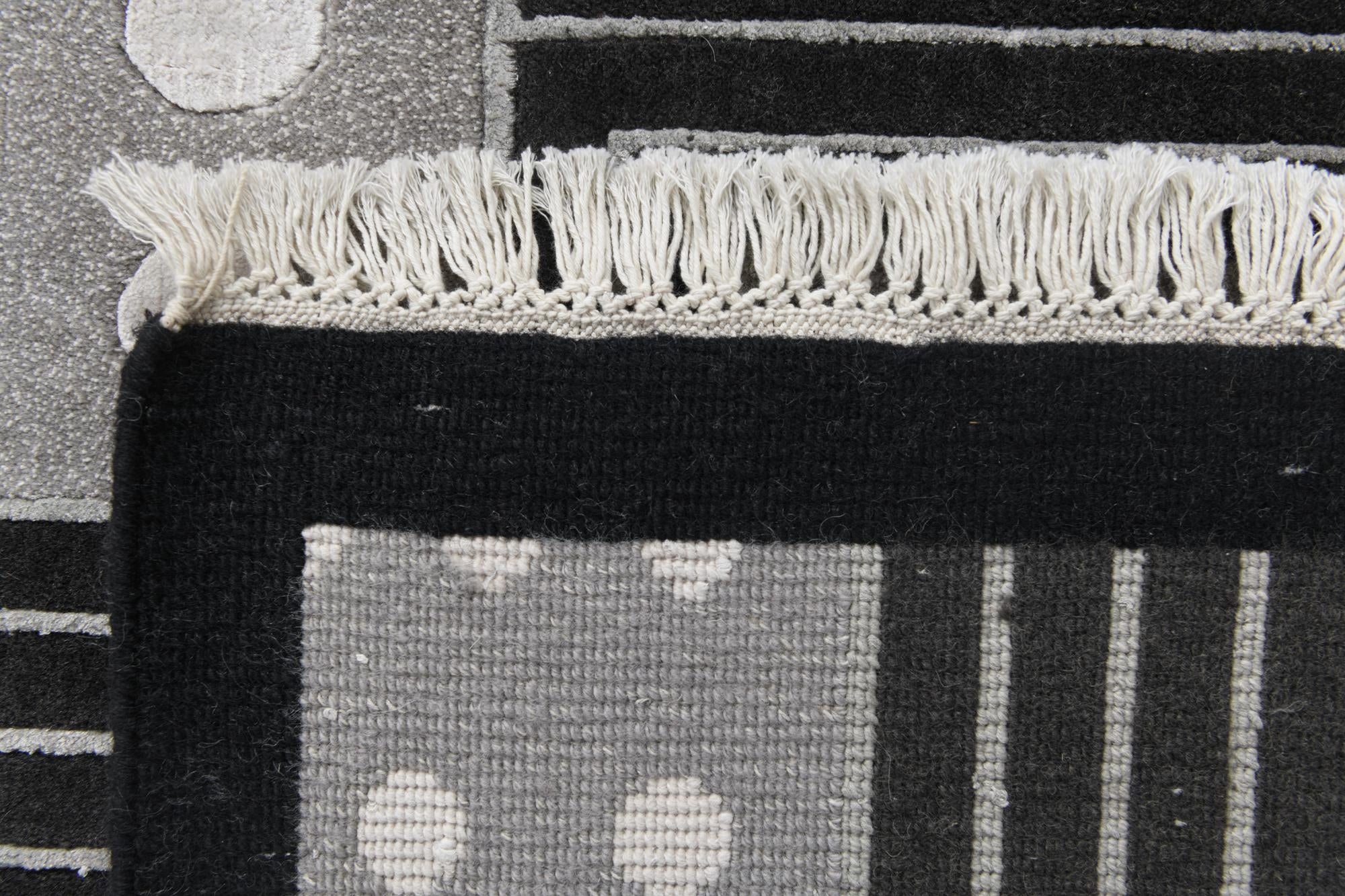 5' 6 x 7' 10 Hand Knotted Darya Wool Rug
