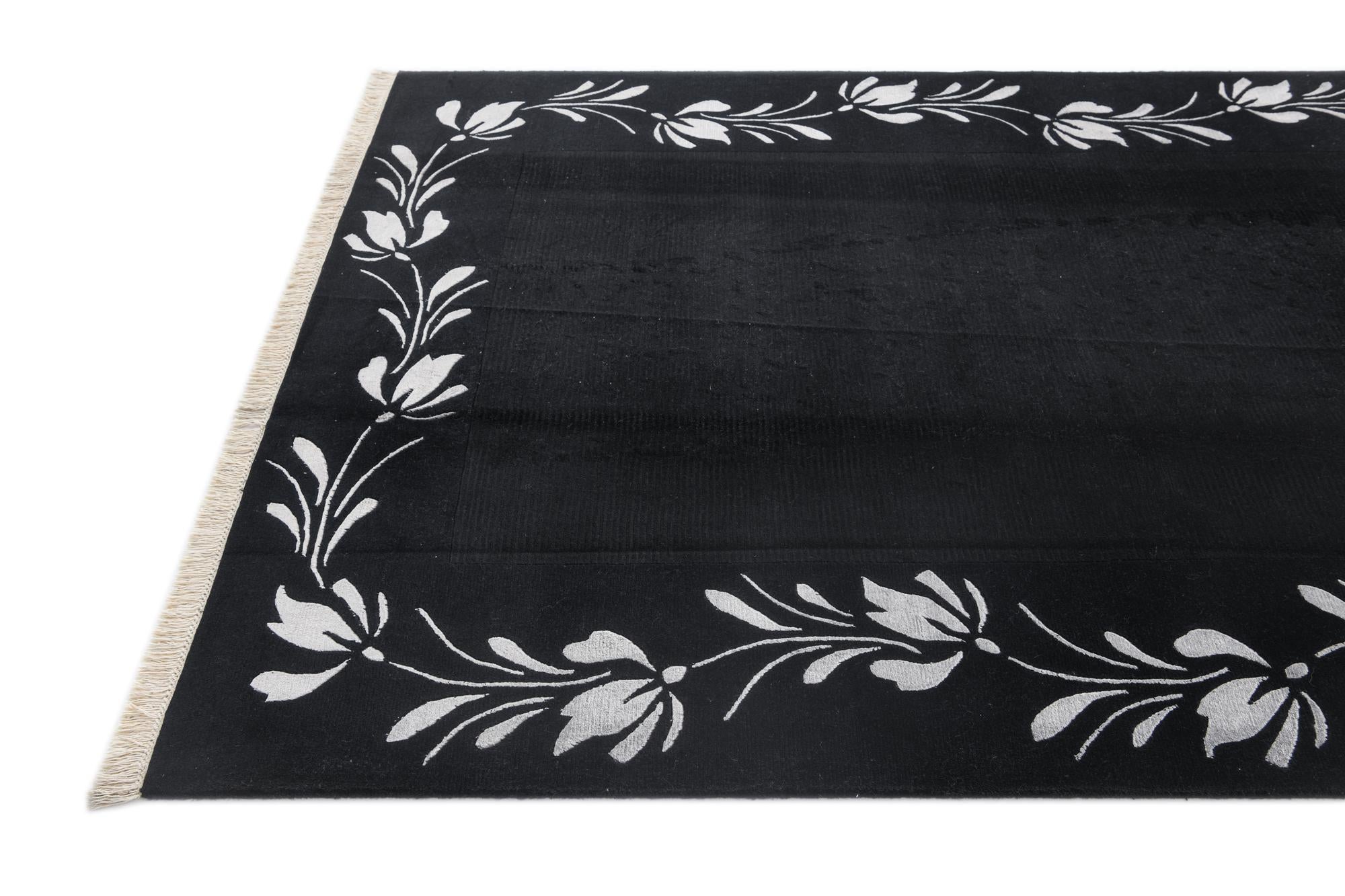 5' 8 x 7' 11 Hand Knotted Darya Wool Rug