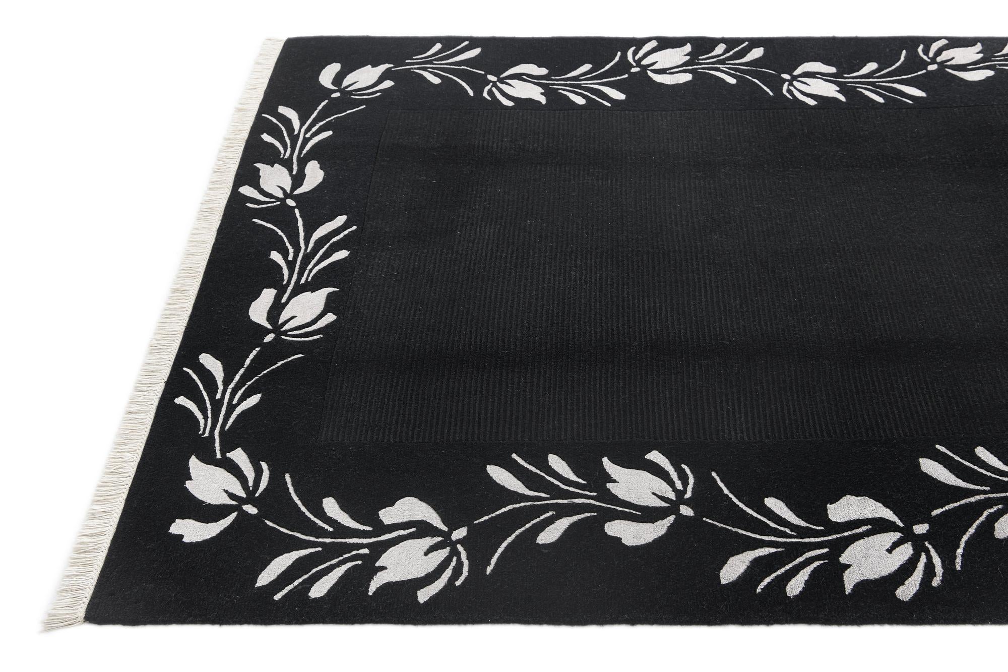 4' 11 x 6' 9 Darya Rug
