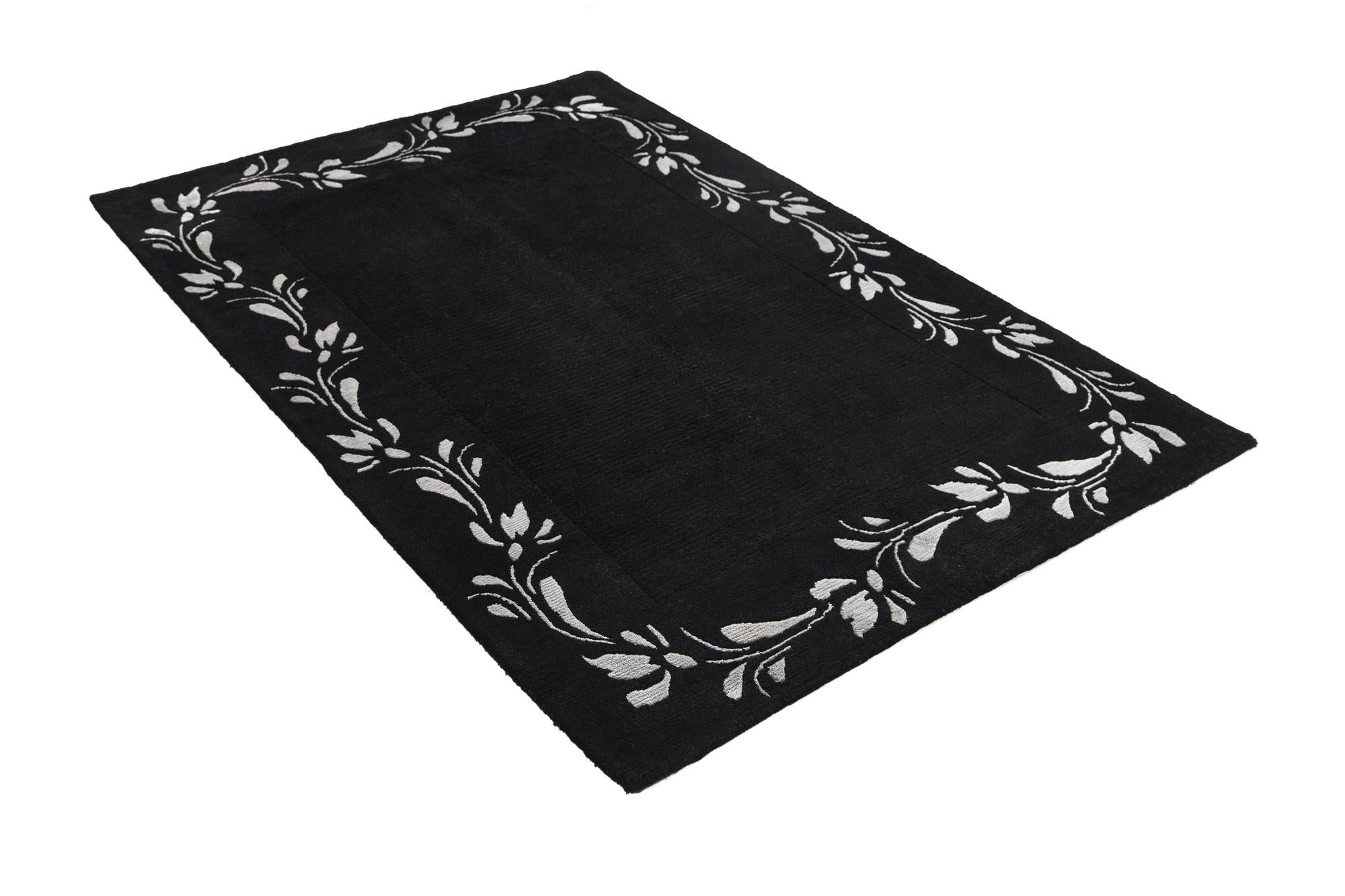 4' x 6' Darya Rug