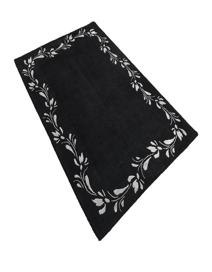 Detail image of 4' x 6' Darya Rug