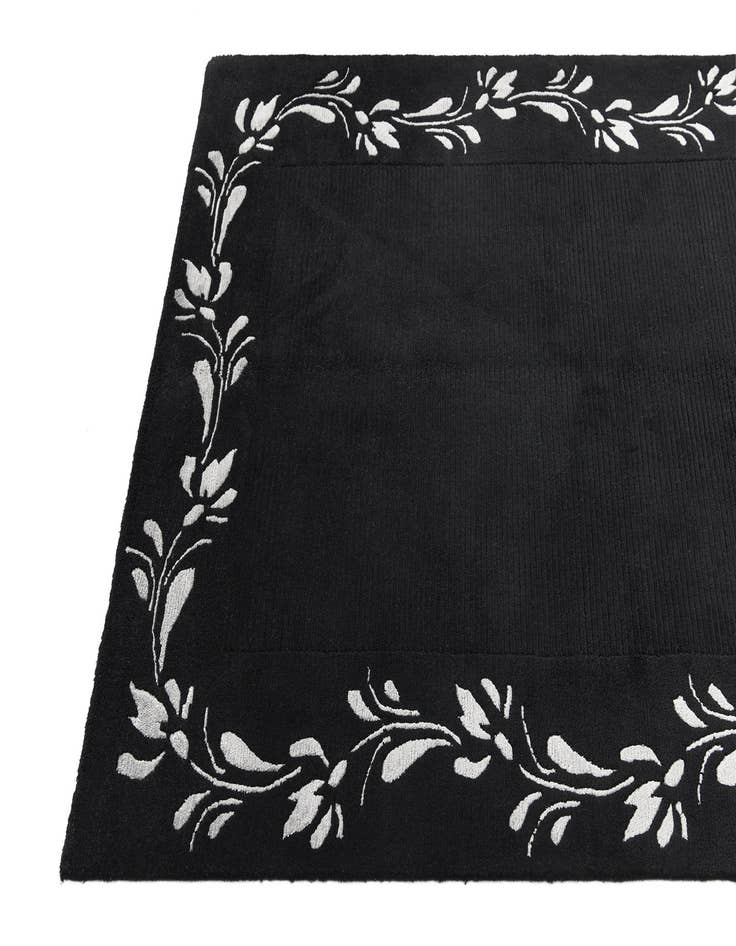Detail image of 4' x 6' Darya Rug