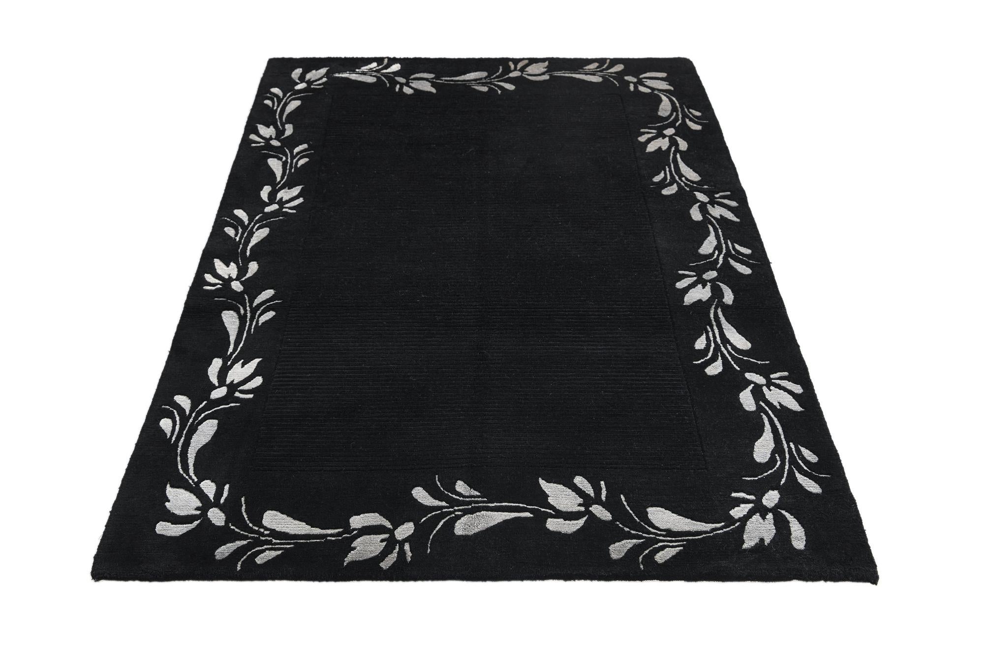 4' x 6' Darya Rug