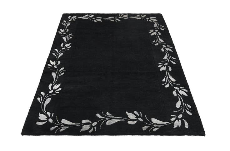 Detail image of 4' x 6' Darya Rug
