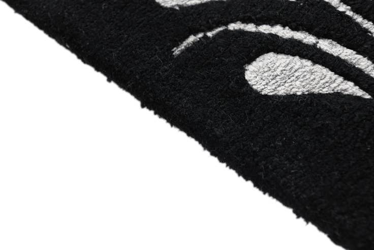 Detail image of 4' x 6' Darya Rug