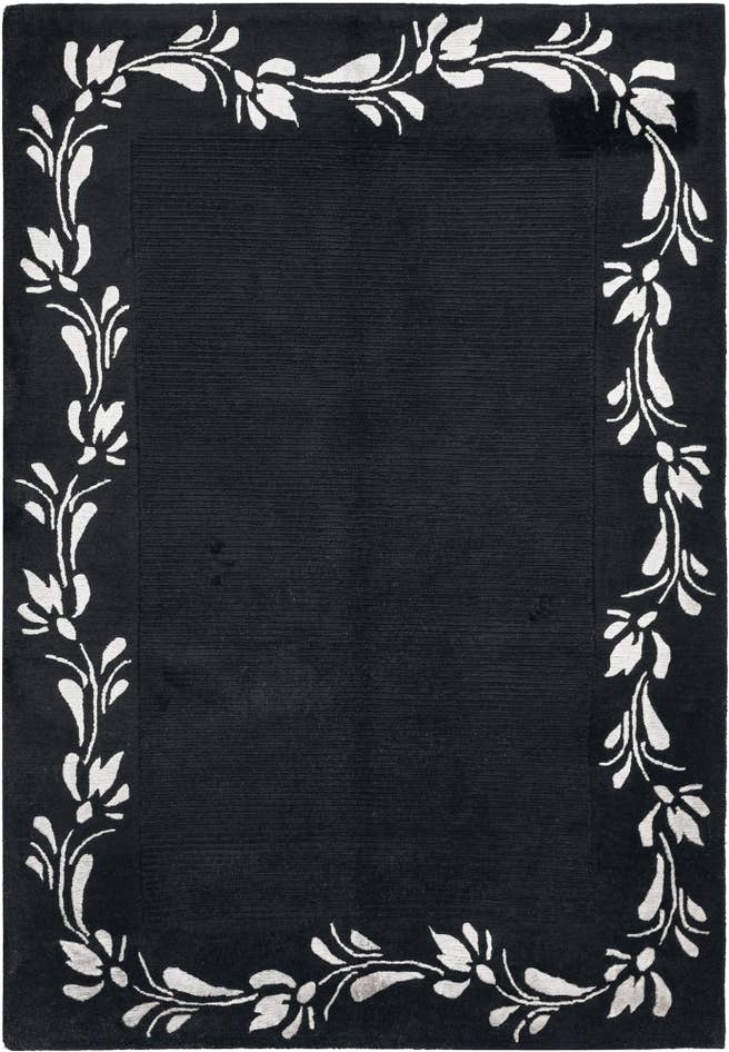 Detail image of 4' 2 x 6' 1 Darya Rug