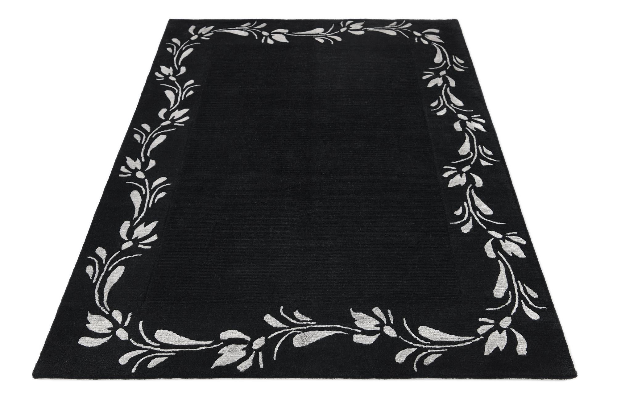 4' 1 x 6' Darya Rug