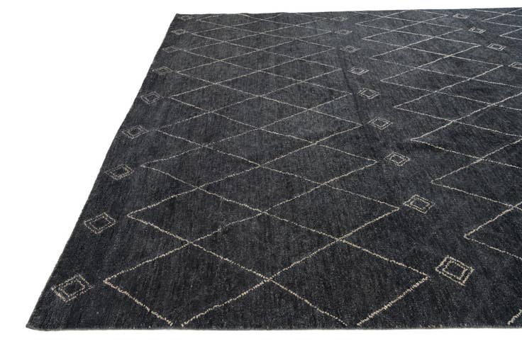 Detail image of 9' 8 x 13' 4 Hand Knotted Darya Wool Rug