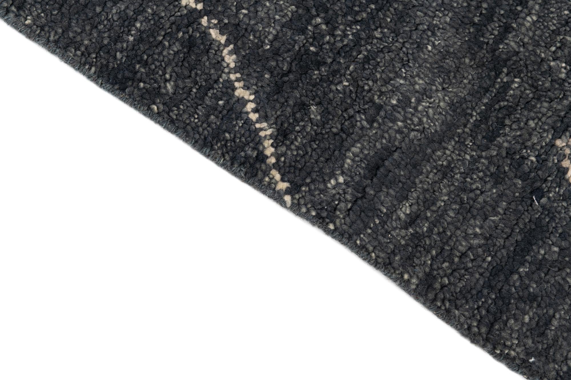 9' 5 x 13' 9 Hand Knotted Darya Wool Rug