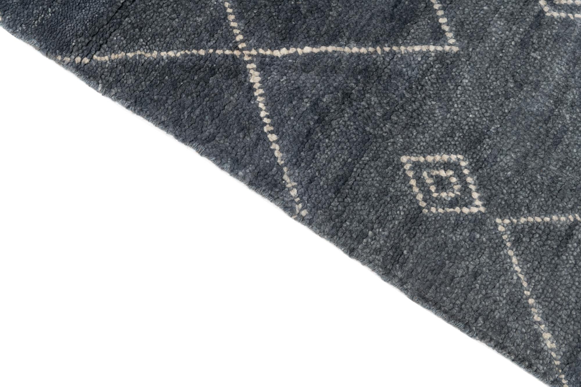 8' 1 x 10' Hand Knotted Darya Wool Rug