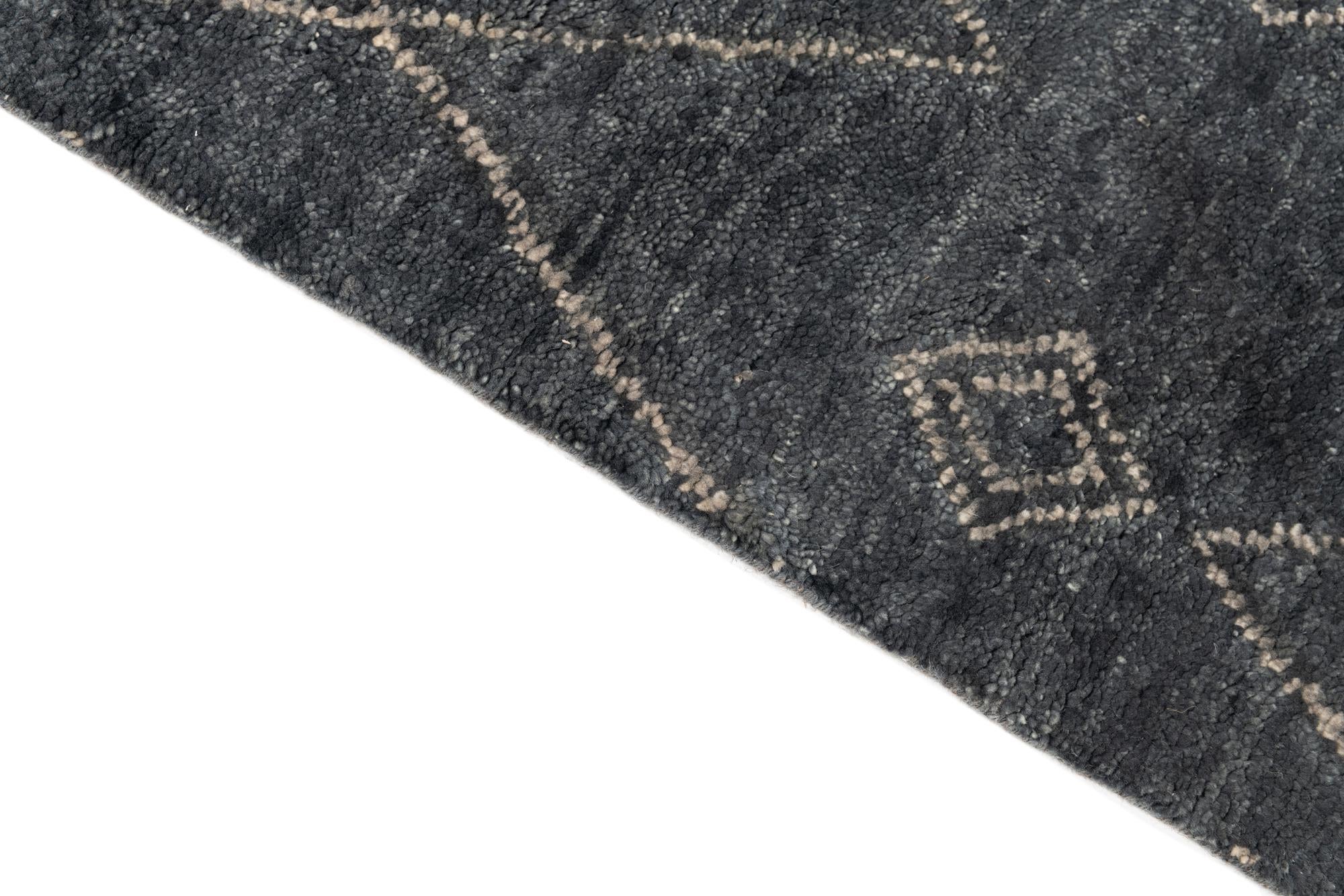 9' 1 x 11' Hand Knotted Darya Rug