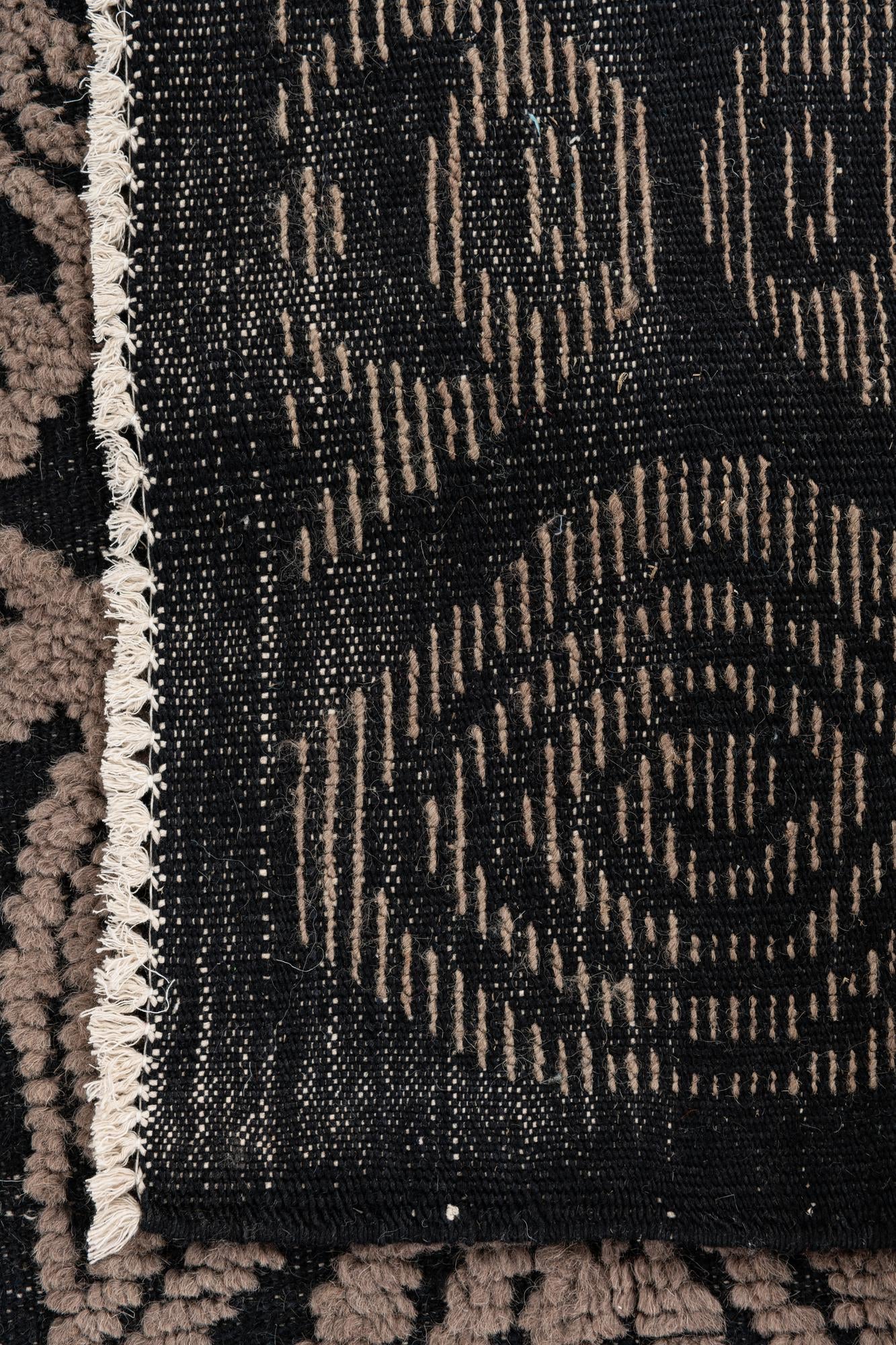 9' 5 x 12' 2 Hand Knotted Darya Wool Rug