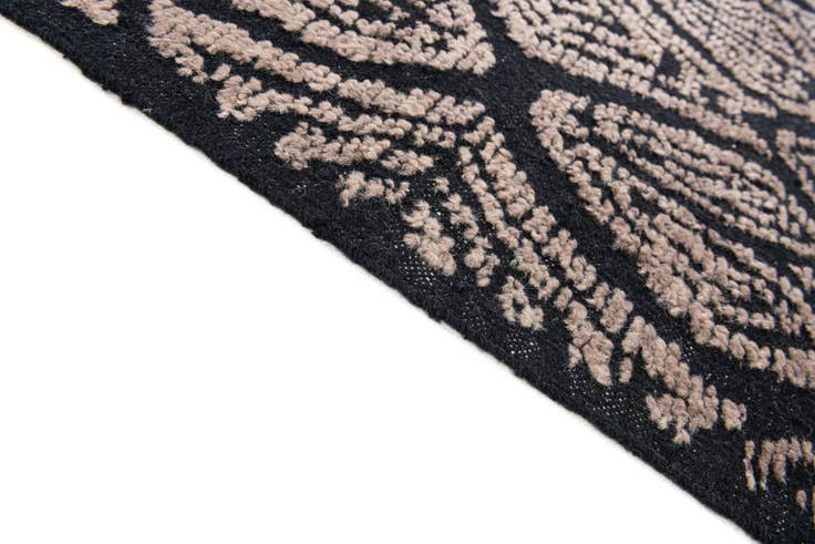 Detail image of 6' 5 x 9' 4 Hand Knotted Darya Wool Rug
