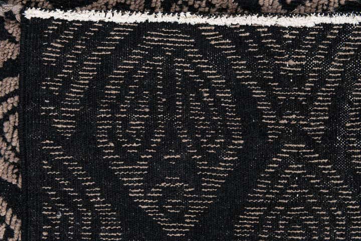 6' 5 x 9' 4 Hand Knotted Darya Wool Rug