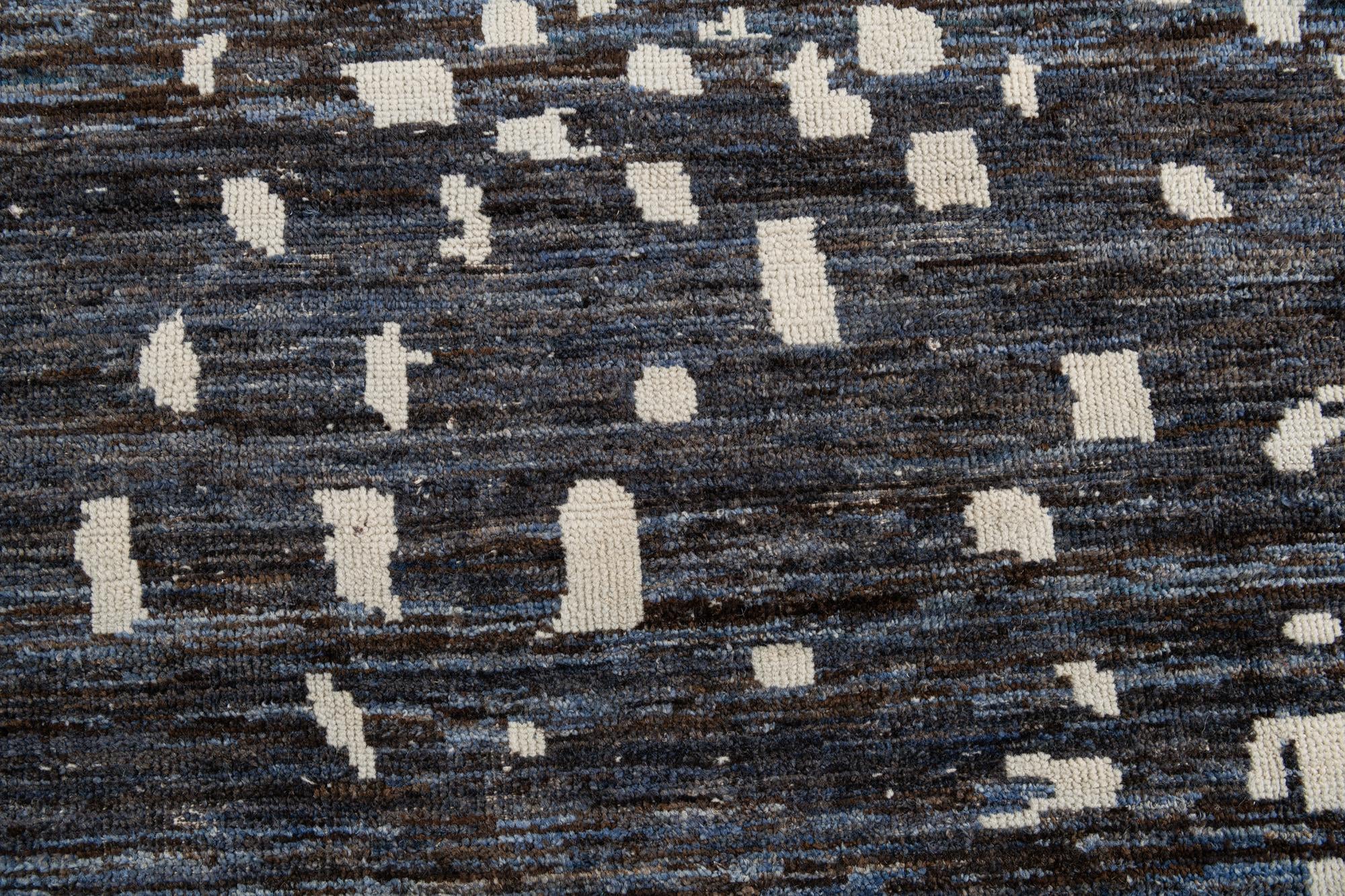 7' 9 x 9' 9 Hand Knotted Darya Wool Rug