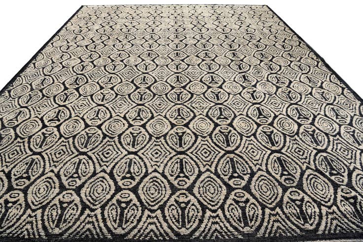 Detail image of 12' 2 x 15' 1 Hand Knotted Darya Wool Rug
