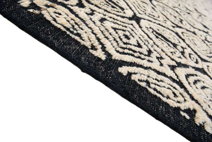 Detail image of 12' 2 x 15' 1 Hand Knotted Darya Wool Rug