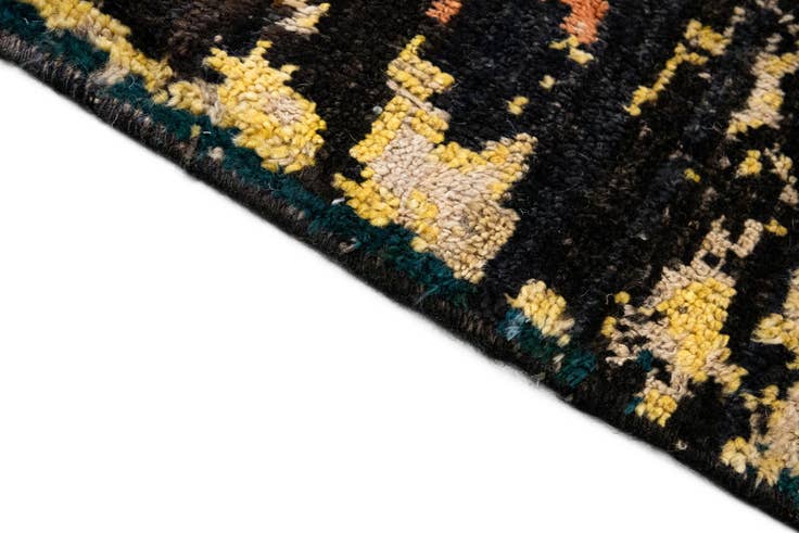 Detail image of 12' 7 x 15' 3 Hand Knotted Darya Wool Rug