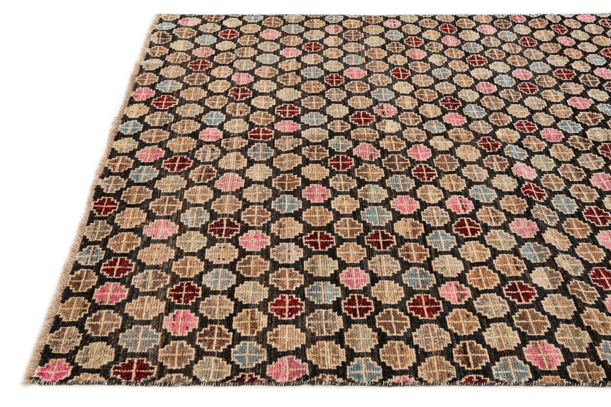6' 1 x 9' Hand Knotted Darya Wool Rug