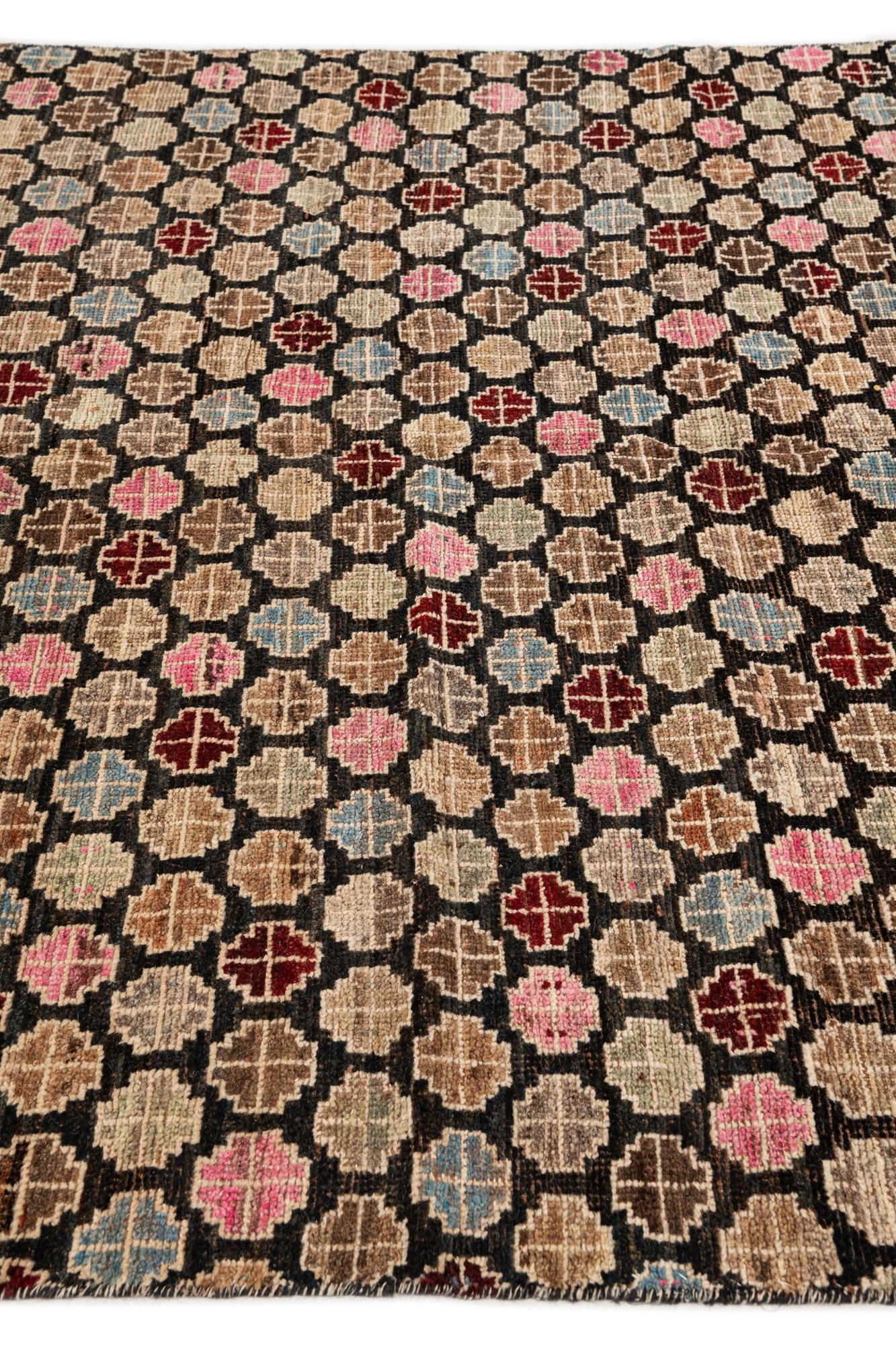6' 1 x 9' Hand Knotted Darya Wool Rug
