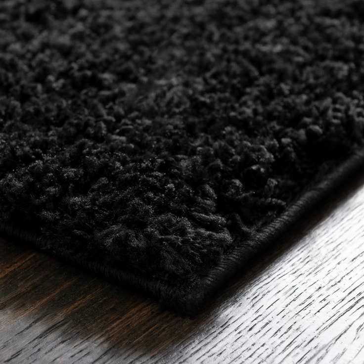 Detail image of 6' x 9' Everyday Shag Rug
