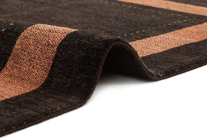 5' 1 x 6' 8 Hand Knotted Gabbeh Wool Rug