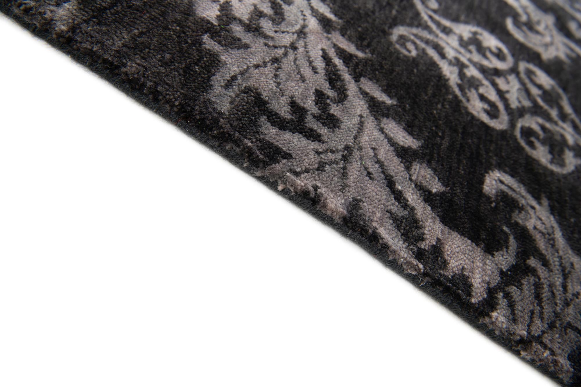 5' 7 x 8' Hand Knotted Gabbeh Rug