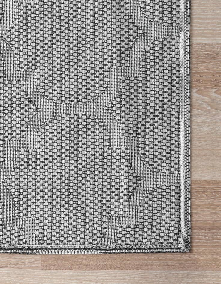 Detail image of 5' x 7' 2 Georgia Rug