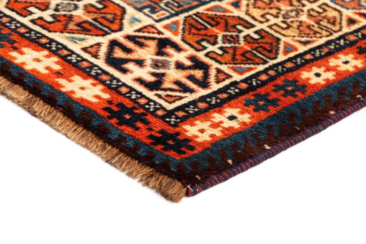 Detail image of 4' 10 x 8' 2 Ghashghai Wool Rug