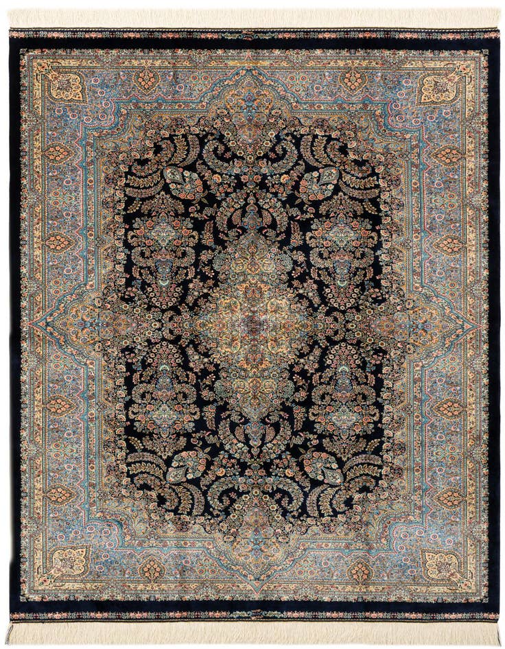 Detail image of 4' 4 x 6' 5 Ghom Design Rug