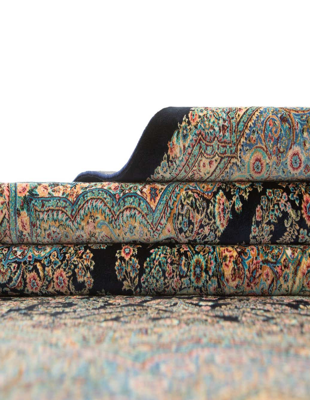 4' 4 x 6' 5 Ghom Design Rug