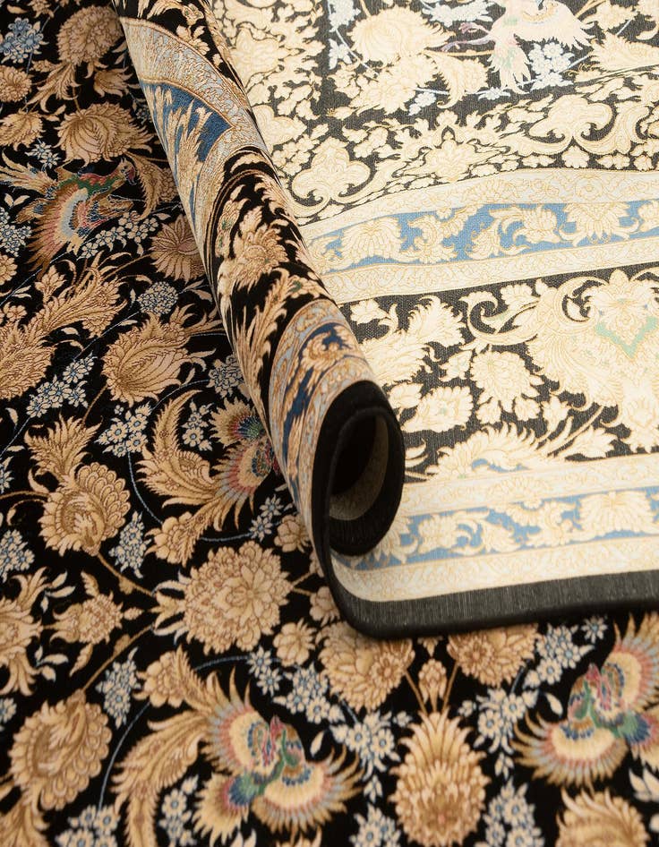 Detail image of 6' 9 x 10' Ghom Design Rug