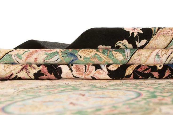 Detail image of 6' 3 x 10' Ghom Design Rug