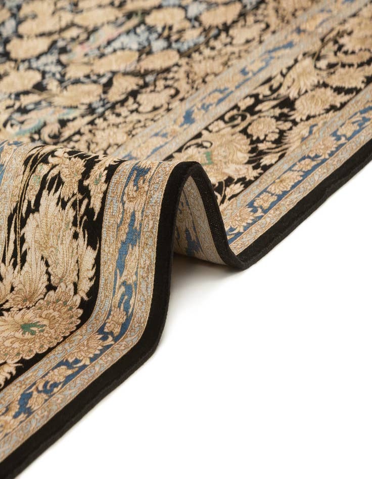 Detail image of 5' 8 x 9' 1 Ghom Design Rug