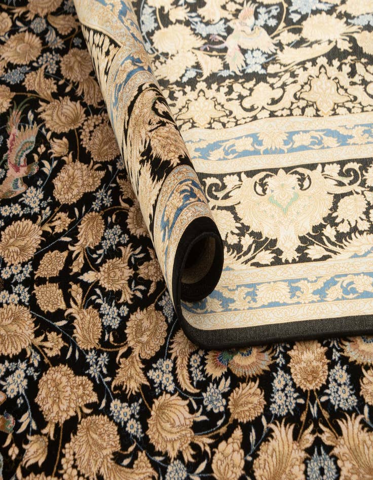 Detail image of 5' 8 x 9' 1 Ghom Design Rug