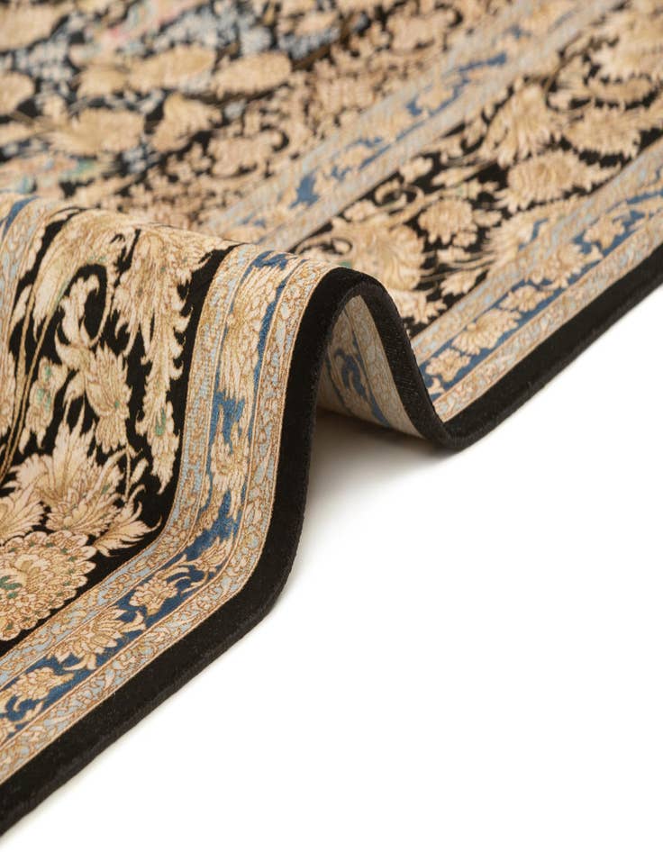 Detail image of 5' 8 x 9' 1 Ghom Design Rug