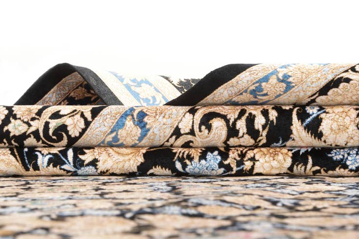 Detail image of 5' 11 x 9' 2 Ghom Design Rug