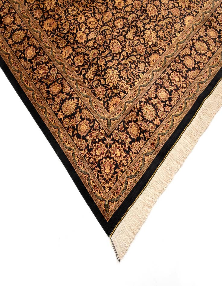 Detail image of 6' 4 x 9' 9 Ghom Rug