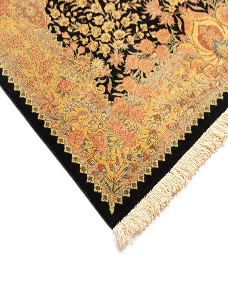 Detail image of 3' 2 x 4' 11 Ghom Silk Rug