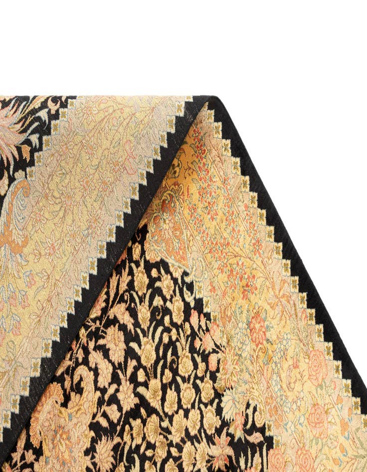 Detail image of 3' 2 x 4' 11 Ghom Silk Rug