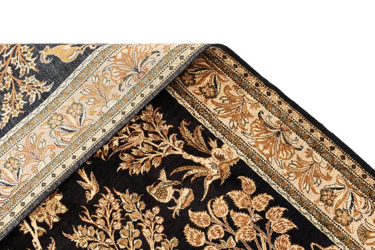Detail image of 3' 5 x 5' 9 Ghom Silk Rug