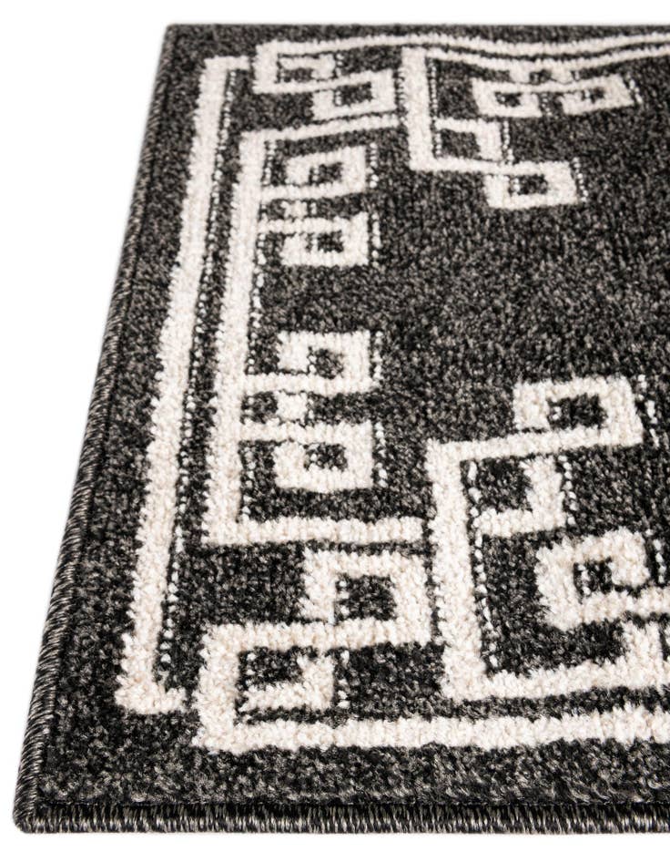Detail image of 5' 3 x 8' Greek Key Rug
