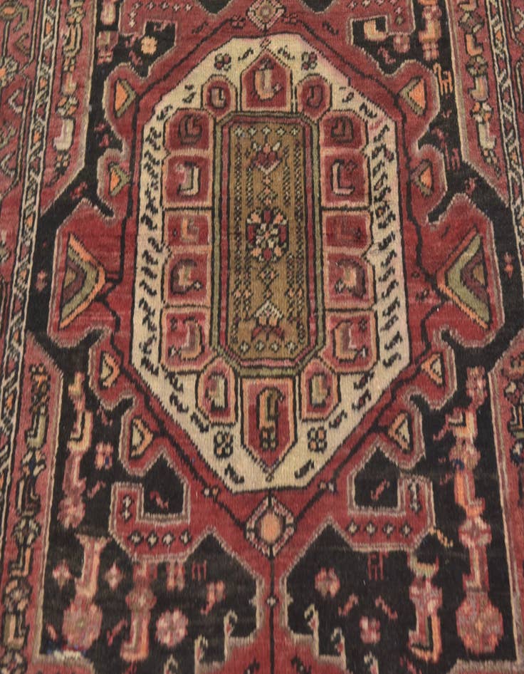Detail image of 4' x 6' 6 Hand Knotted Hamedan Persian Wool Rug
