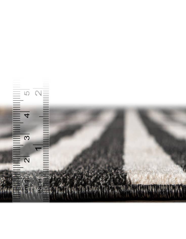 Detail image of 9' x 12' Hera Rug