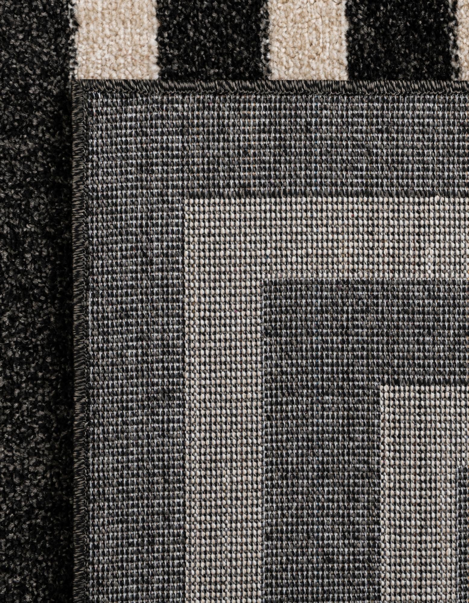 5' 3 x 8' Hera Rug