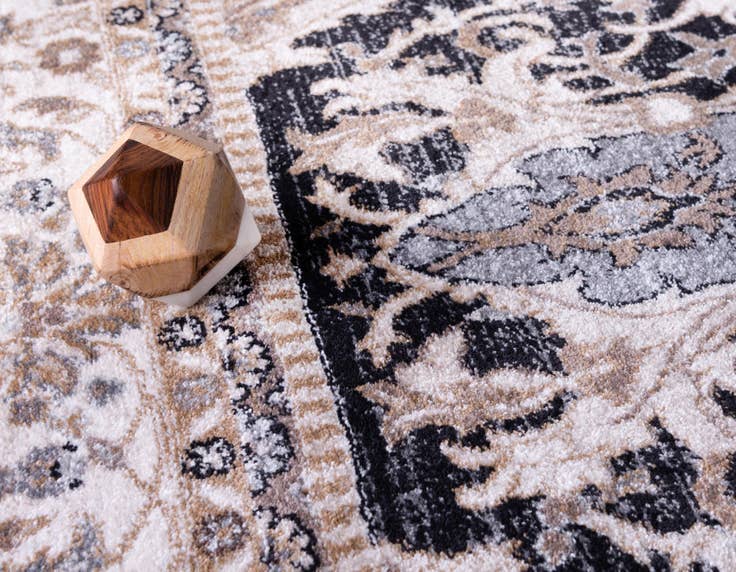 Detail image of 9' x 12' Heritage Rug