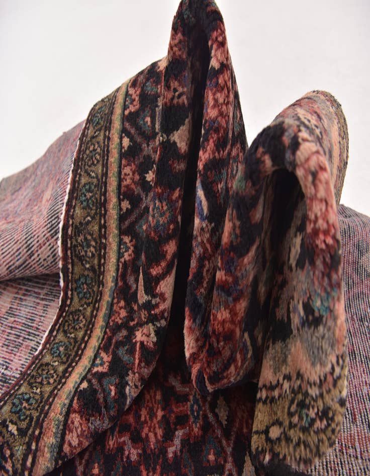 Detail image of 4' 10 x 7' 5 Hand Knotted Hossainabad Persian Wool Rug