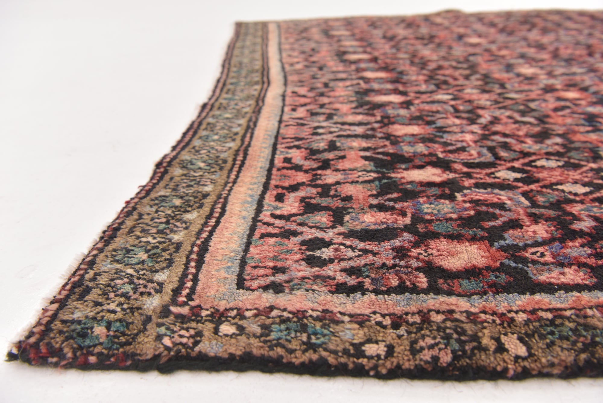 4' 10 x 7' 5 Hand Knotted Hossainabad Persian Wool Rug