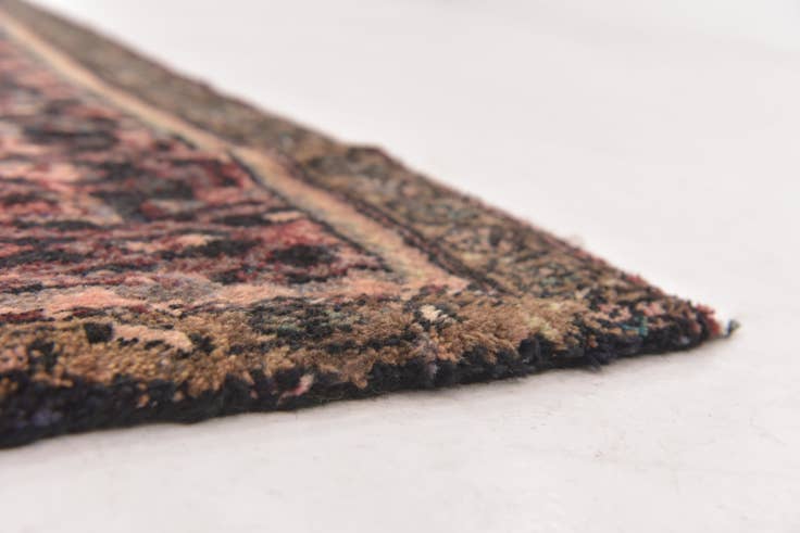 Detail image of 4' 10 x 7' 5 Hand Knotted Hossainabad Persian Wool Rug